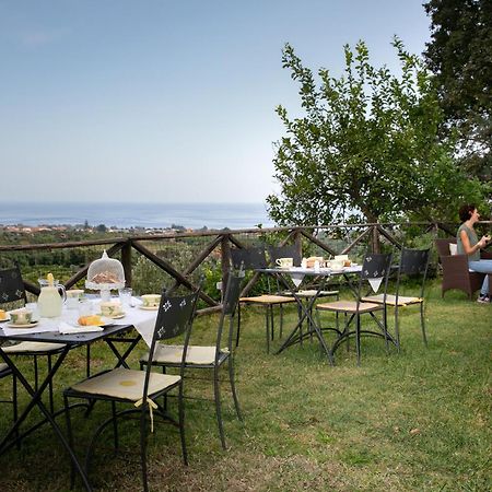 Agriturismo San Leonardello ภายนอก รูปภาพ