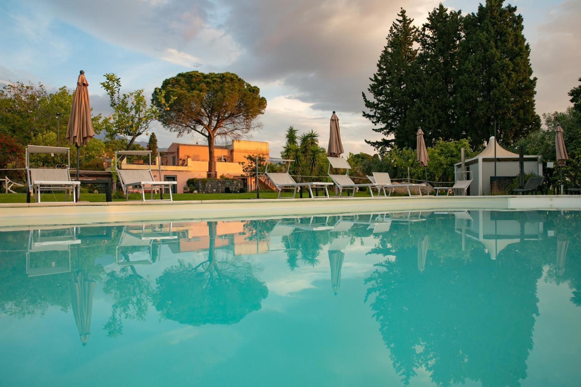 Agriturismo San Leonardello ภายนอก รูปภาพ