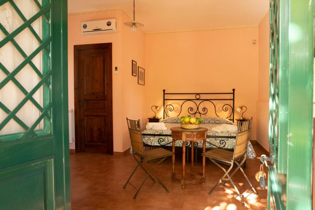 Agriturismo San Leonardello ภายนอก รูปภาพ